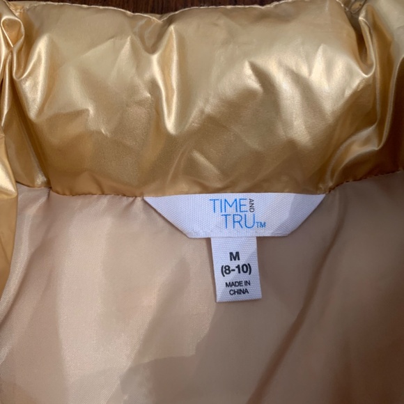 Gold puffer jacket - Picture 2 of 3